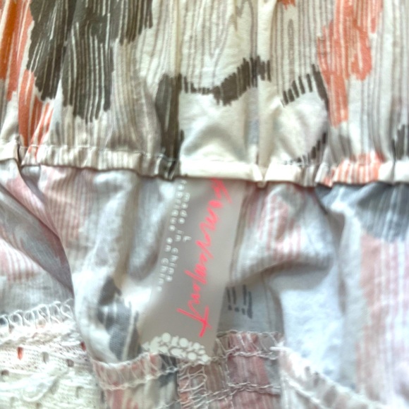 Free People Movement Printed In The Wild Mid Rise Shorts L NWT - Picture 9 of 11